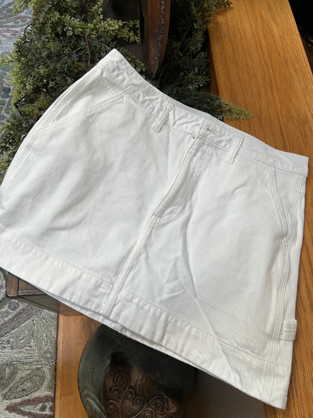 Lee White Denim Skirt with Back Patch Pockets